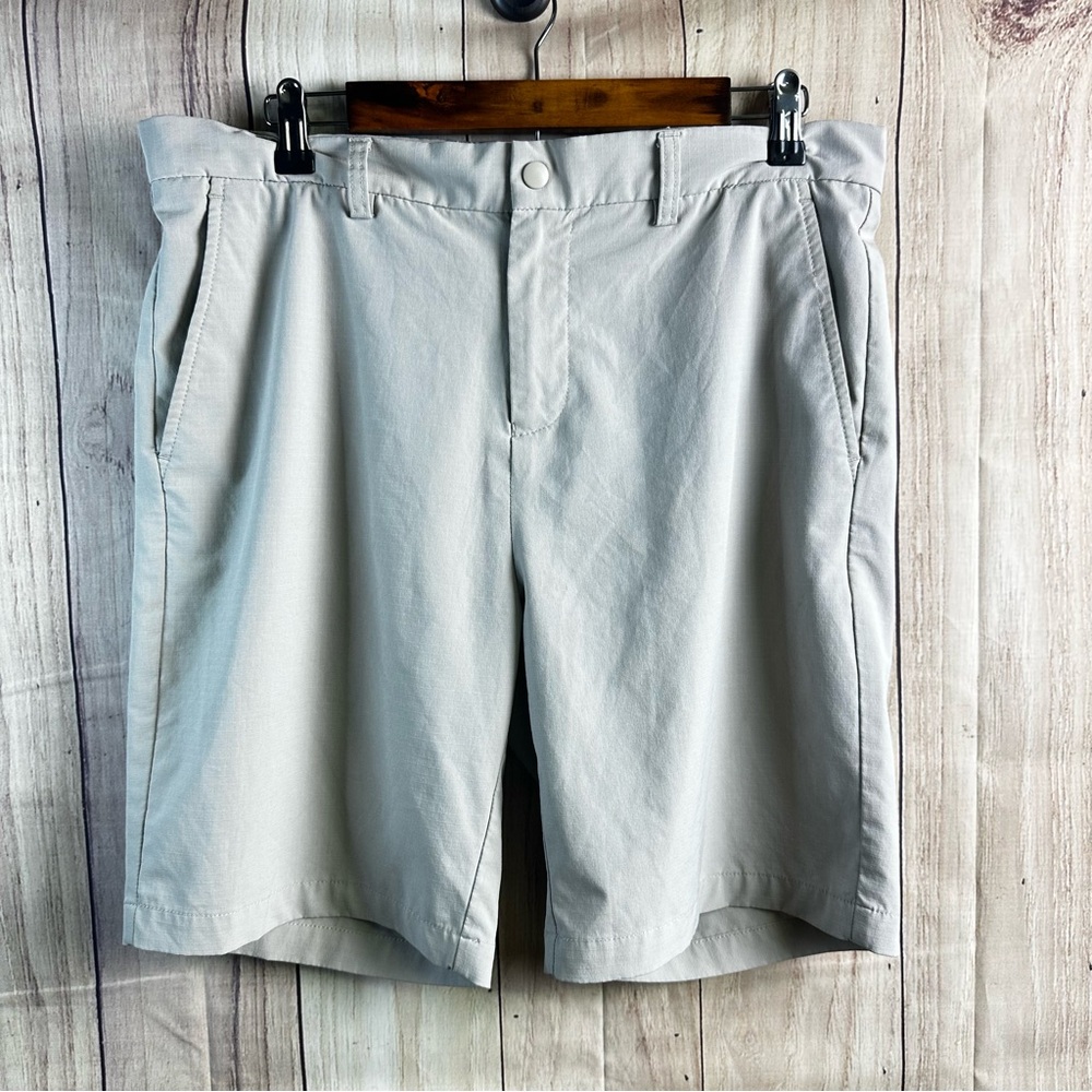 Men’s Crown & Ivy Performance Khaki Golf‎ Shorts